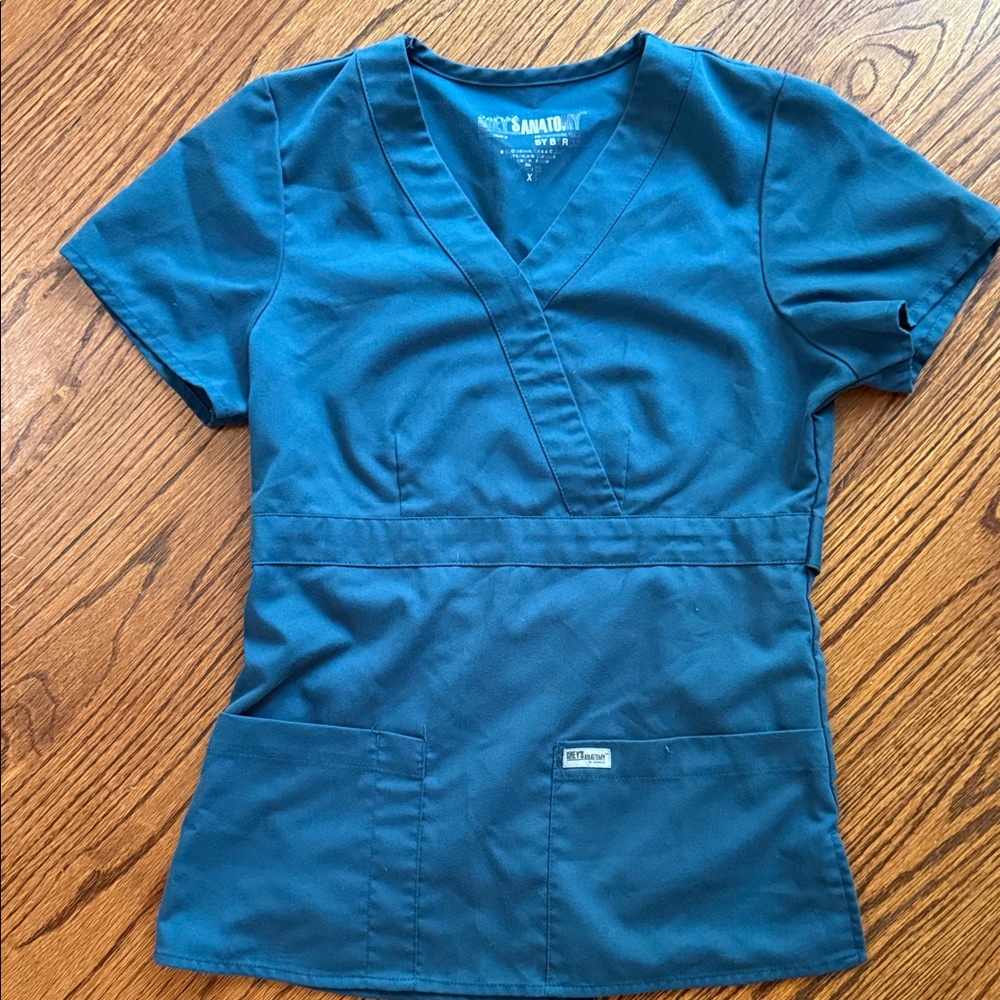Grey’s Anatomy Women's Scrub Top - Picture 1 of 1